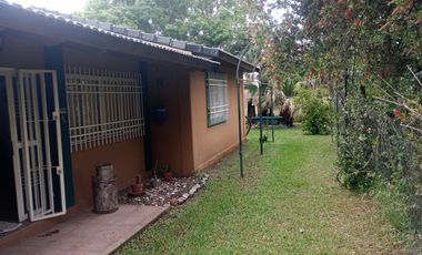 VENDE CASA CON PILETA POR RUTA 14