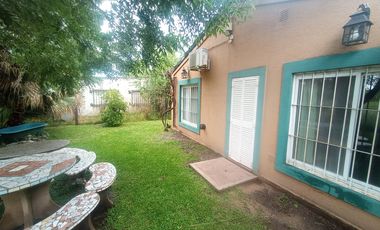 VENDE CASA CON PILETA POR RUTA 14