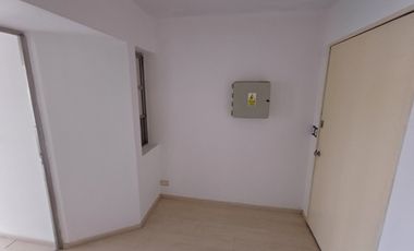 Oficina Moderna con excelente ilumunación, cocina y baño privado, Monserrat.