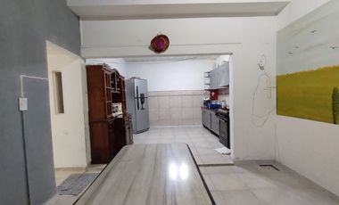 PH de 7 ambientes con amplia terraza