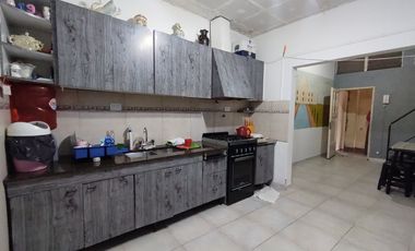 PH de 7 ambientes con amplia terraza