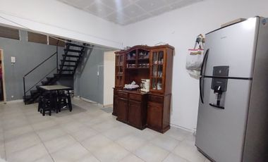 PH de 7 ambientes con amplia terraza