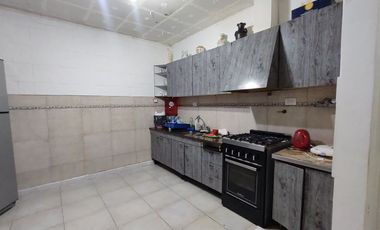 PH de 7 ambientes con amplia terraza