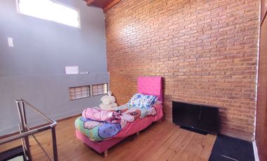 PH de 7 ambientes con amplia terraza