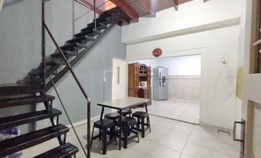 PH de 7 ambientes con amplia terraza