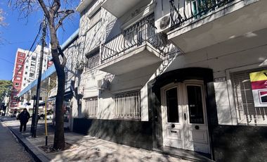 Excelente PH en primer piso de 2 ambientes, Totalmente reciclado!