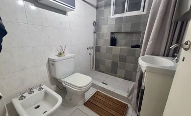 Excelente PH en primer piso de 2 ambientes, Totalmente reciclado!