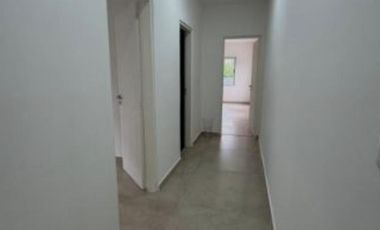 Casa en venta - 3 Dormitorios 2 Baños - Pilar