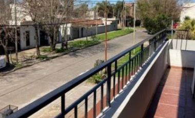 PH en venta - 4 Dormitorios 2 Baños - Cochera - 130Mts2 - La Matanza