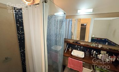 Venta Piso Departamento San Nicolas 4 Ambientes Balcon Frente con Dependencia