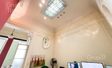 Venta Piso Departamento San Nicolas 4 Ambientes Balcon Frente con Dependencia