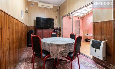 Casa 6 ambientes patio y parrilla