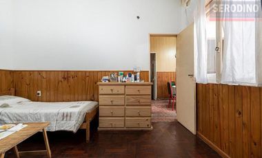 Casa 6 ambientes patio y parrilla