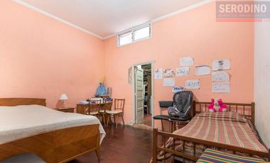 Casa 6 ambientes patio y parrilla