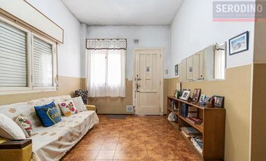 Casa 6 ambientes patio y parrilla