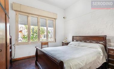 Casa 6 ambientes patio y parrilla