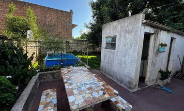 Casa en venta - 2 Dormitorios 1 Baño - Saladillo