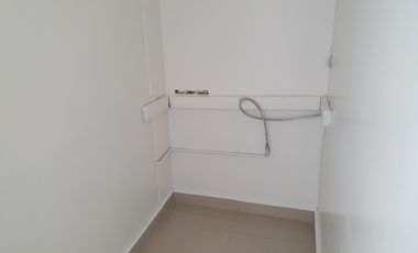 AMPLIA CASA DISPONIBLE, CERCA DE TODO EN BARCELONA RESIDENCIAL, PARQUE IND PACIF