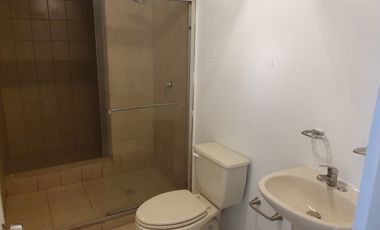 AMPLIA CASA DISPONIBLE, CERCA DE TODO EN BARCELONA RESIDENCIAL, PARQUE IND PACIF