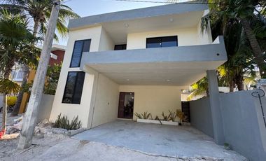 CASA EN VENTA EN CHICXULUB PUERTO