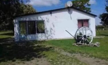 Quinta en venta - 2 Dormitorios 1 Baño - 5.000Mts2 - Adolfo Alsina