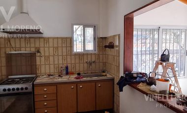 Casa 3 DORMITORIOS COCHERA JARDIN