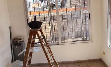 Casa 3 DORMITORIOS COCHERA JARDIN