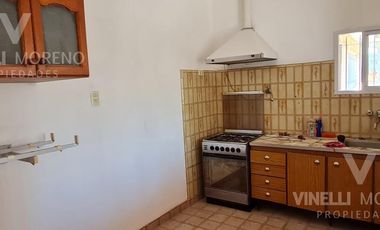 Casa 3 DORMITORIOS COCHERA JARDIN