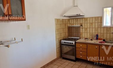 Casa 3 DORMITORIOS COCHERA JARDIN