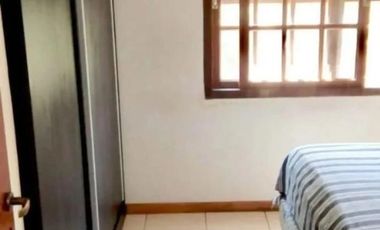 Casa en venta - 3 Dormitorios 2 Baños - Cochera - 207Mts2 - Banfield