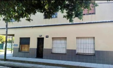 Casa en venta - 3 Dormitorios 2 Baños - Cochera - 207Mts2 - Banfield