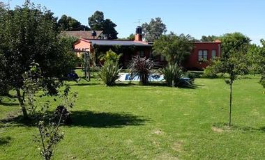 VENDO CHALET 3 AMBIENTES ACCESO A SIERRA DE LOS PADRES - AMPLIO PARQUE CON PISCINA