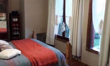 VENDO CHALET 3 AMBIENTES ACCESO A SIERRA DE LOS PADRES - AMPLIO PARQUE CON PISCINA