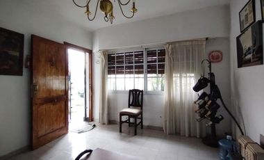 Casa en  Luis Guillon