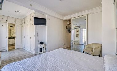 Amplio 3 ambientes c/ balcón terraza y parrilla - Recoleta