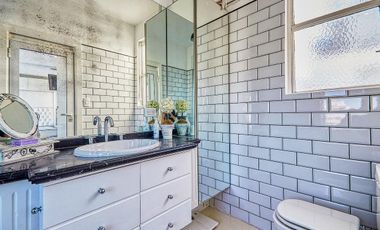 Amplio 3 ambientes c/ balcón terraza y parrilla - Recoleta