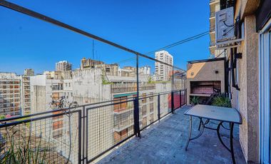 Amplio 3 ambientes c/ balcón terraza y parrilla - Recoleta