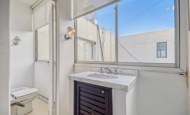 Amplio 3 ambientes c/ balcón terraza y parrilla - Recoleta