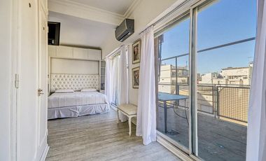 Amplio 3 ambientes c/ balcón terraza y parrilla - Recoleta