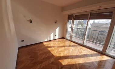 Departamento en venta - 3 Dormitorios 4 Baños- Cochera - 256Mts2 - Avellaneda