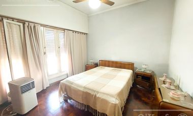 Casa en Venta de 4 Ambientes, Bernal.