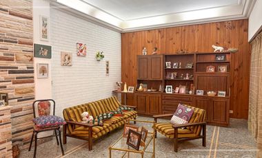 Casa en Venta de 4 Ambientes, Bernal.