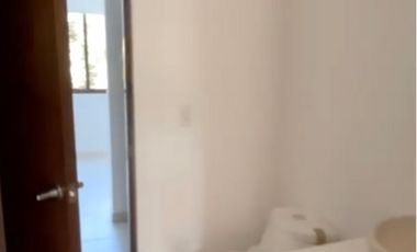 Renta Casa en condominio pequeño Jardín compartido, vigilancia y terraza