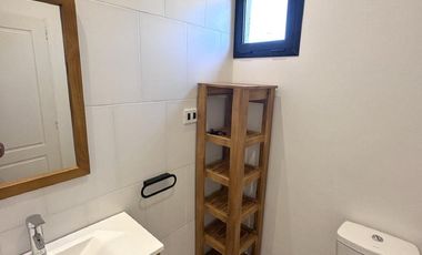 Casa en Altos del Casco, Zárate. Terreno de 620 m2. Parque, pileta, galería y parrilla.