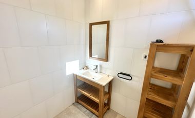 Casa en Altos del Casco, Zárate. Terreno de 620 m2. Parque, pileta, galería y parrilla.