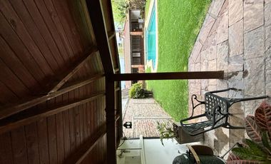 Casa en merlo sur, 5 ambiente, quincho, pileta