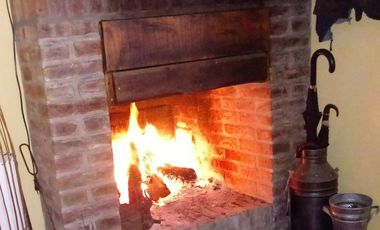 Casa en venta - 4 Dormitorios 3 Baños - Villa Gesell