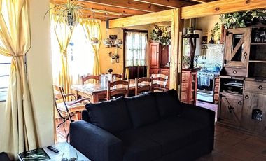 Casa en venta - 4 Dormitorios 3 Baños - Villa Gesell