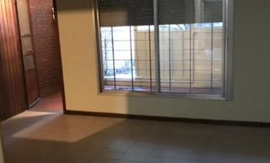 Duplex 3 ambientes en 2 plantas - Ezpeleta