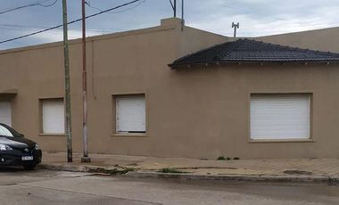 Casa en venta - 3 dormitorios 2 baños 120mts2 - Necochea